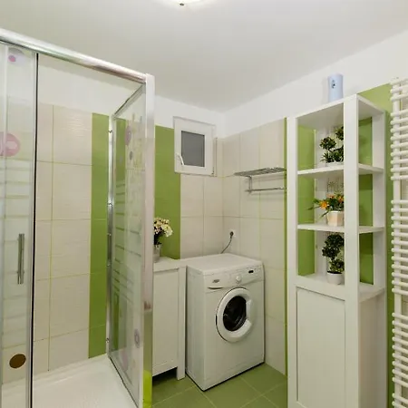 Queen Apartament *